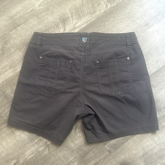 Kuhl Splash 5.5” shorts in gray size 6 - Picture 8 of 8
